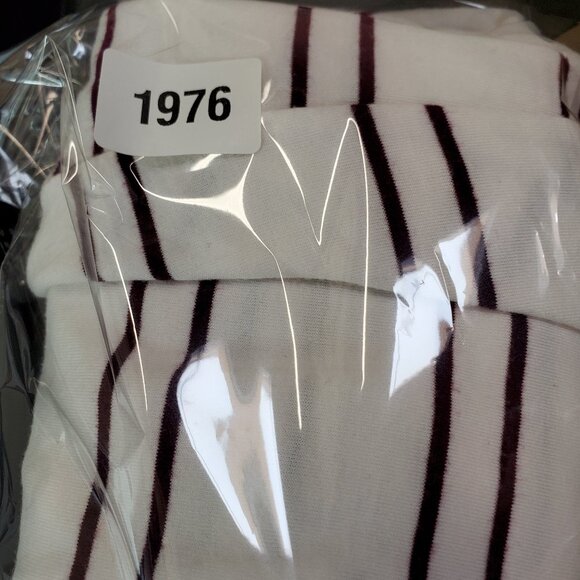 Torrid White Purple Striped Off Shoulder Long Sleeve Active Top Size 0 - Picture 8 of 8